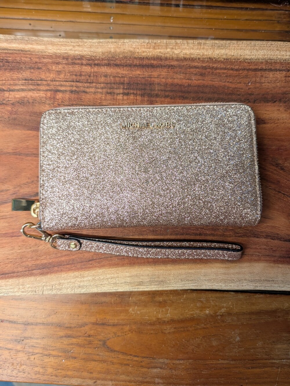 Michael Kors 🩷 Rose Gold Glitter Zip Phone Wallet Case Clutch NWOT